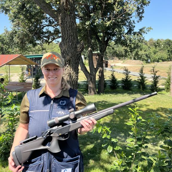 Nová spolupráce: Maďarská střelkyně Lenke Juhász posiluje náš tým