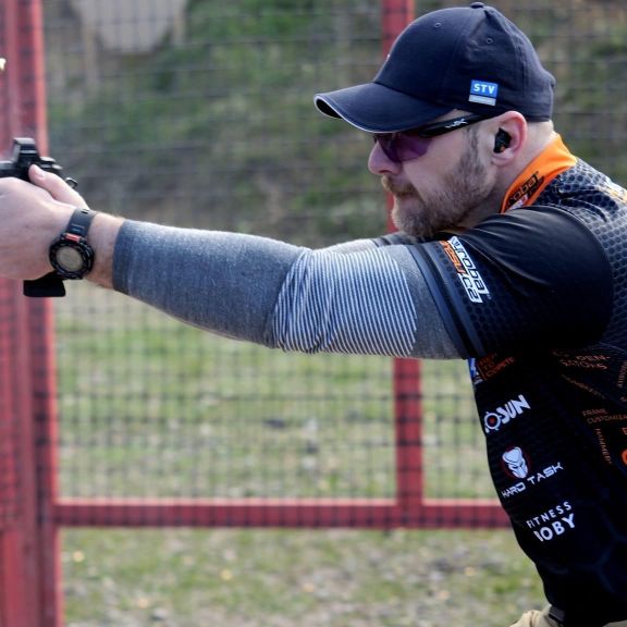 Tomáš Pavelka: Od dětství se zbraněmi až k vrcholové sportovní střelbě